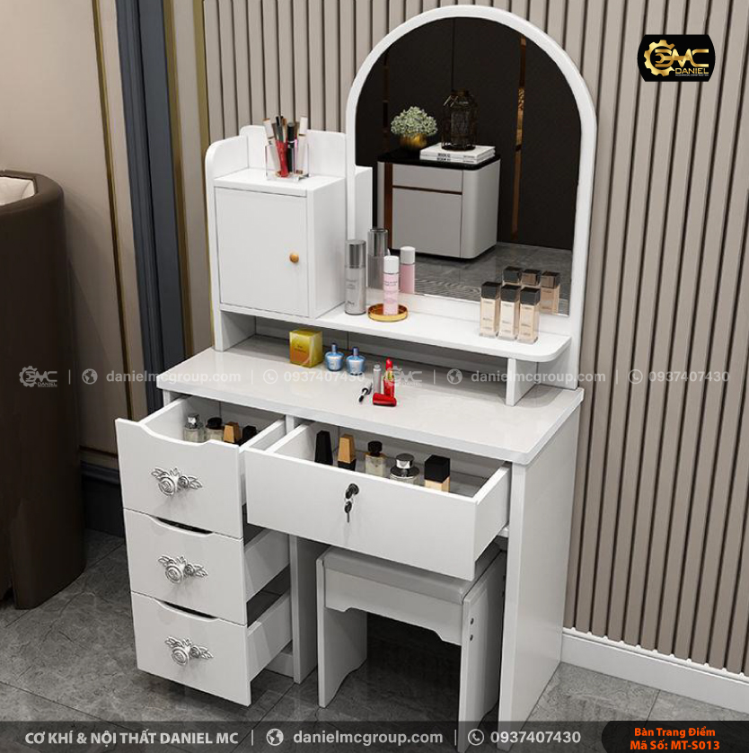 Bàn trang điểm MT-S013 Bàn trang điểm MT-S013