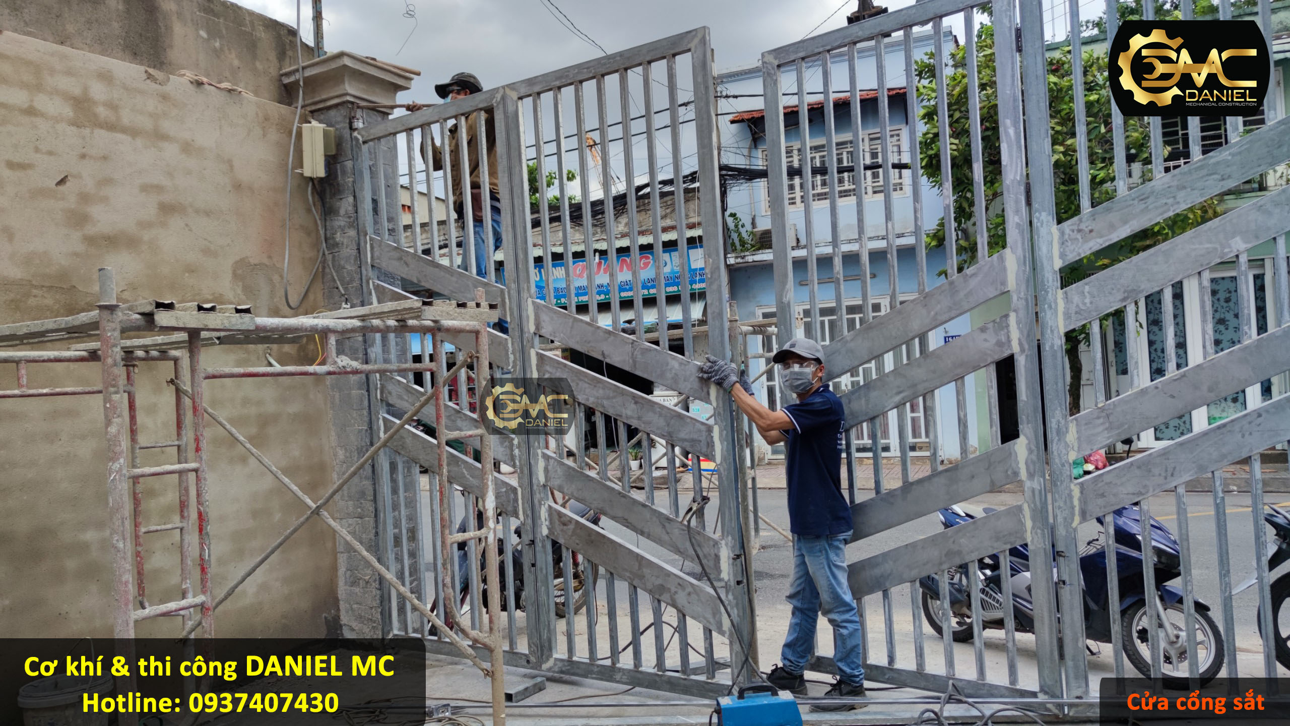 Thi công cửa cổng sắt 4 cánh Thi công cửa cổng sắt 4 cánh