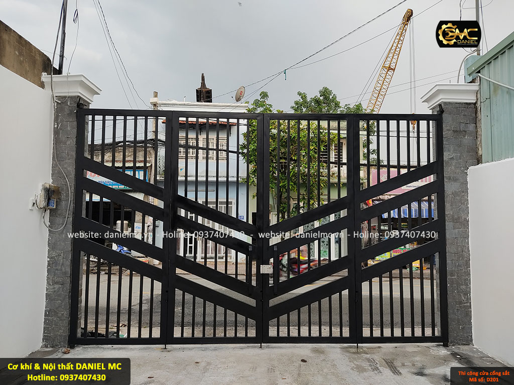 Thi công cửa cổng sắt 4 cánh Thi công cửa cổng sắt 4 cánh