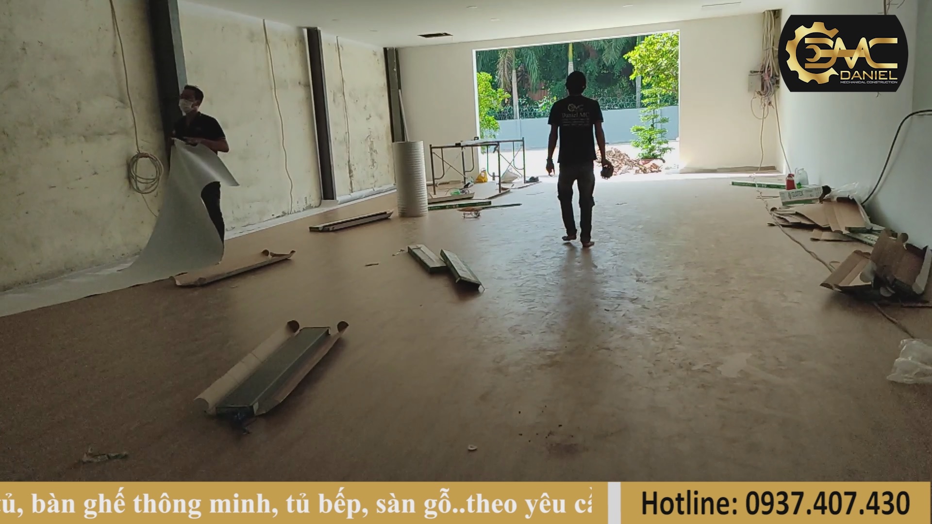 Thi công sàn nhựa hèm khoá Glotex 1 trệt 1 lầu 300m2 sang đẹp bền mà đi lại êm chân - TP Thủ Đức Thi công sàn nhựa hèm khoá Glotex 1 trệt 1 lầu 300m2 sang đẹp bền mà đi lại êm chân - TP Thủ Đức