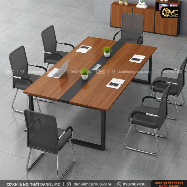 Bàn họp MT-005