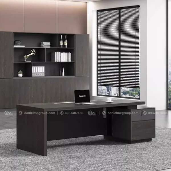 Bàn giám đốc DT-003