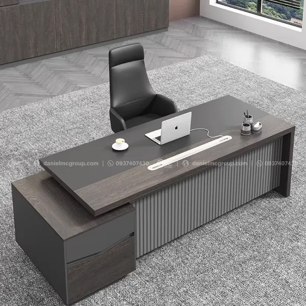 Bàn giám đốc DT-003