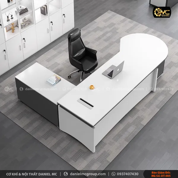 Bàn giám đốc DT-005