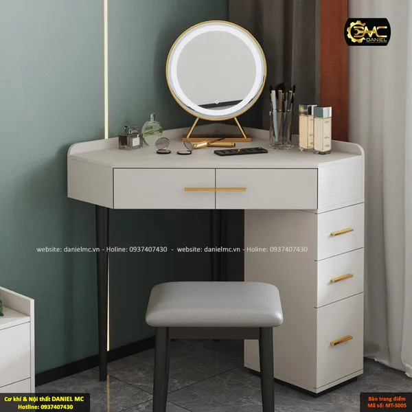 Bàn trang điểm MT-S005