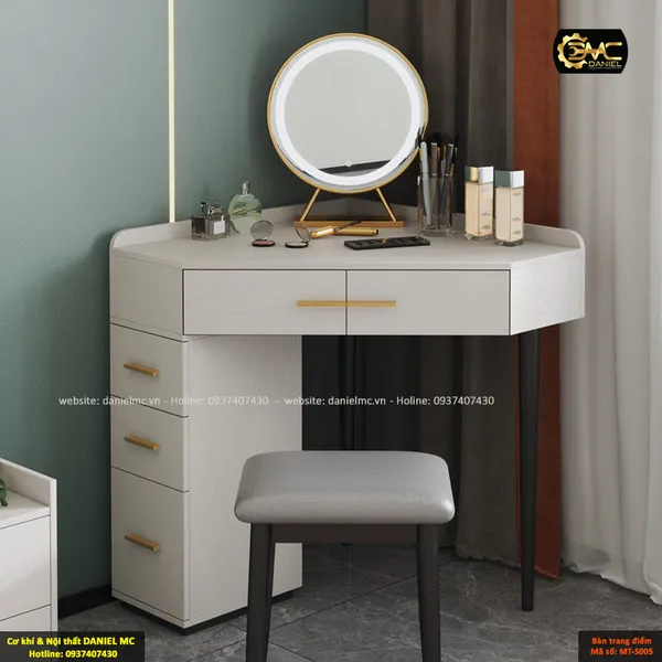Bàn trang điểm MT-S005