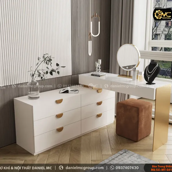 Bàn trang điểm MT-S010