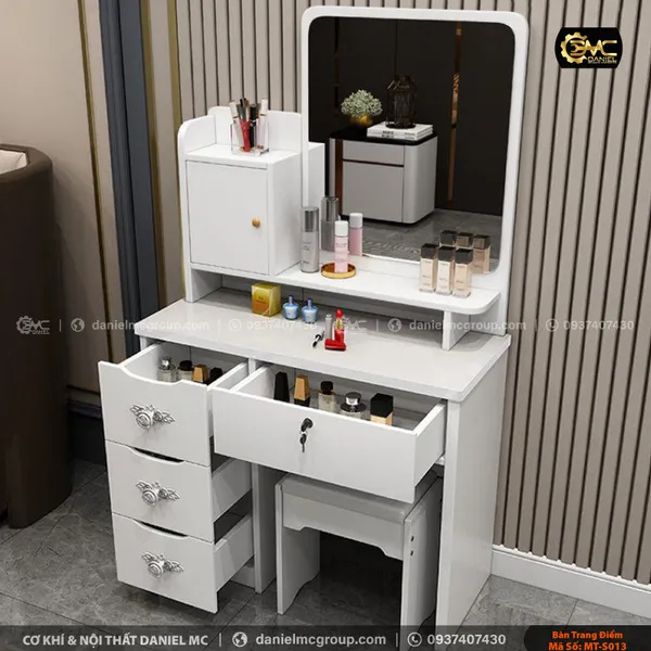 Bàn trang điểm MT-S013