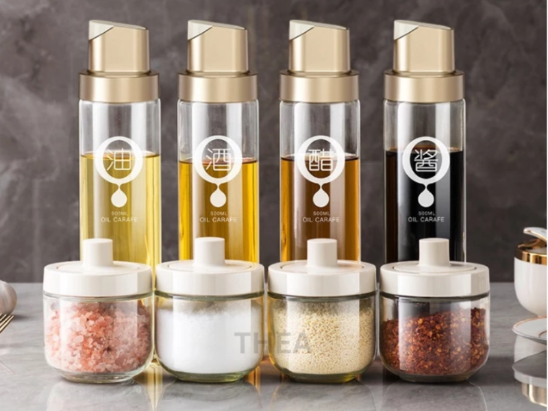 Chai-lo-thuy-tinh-dung-gia-vi-dau-an