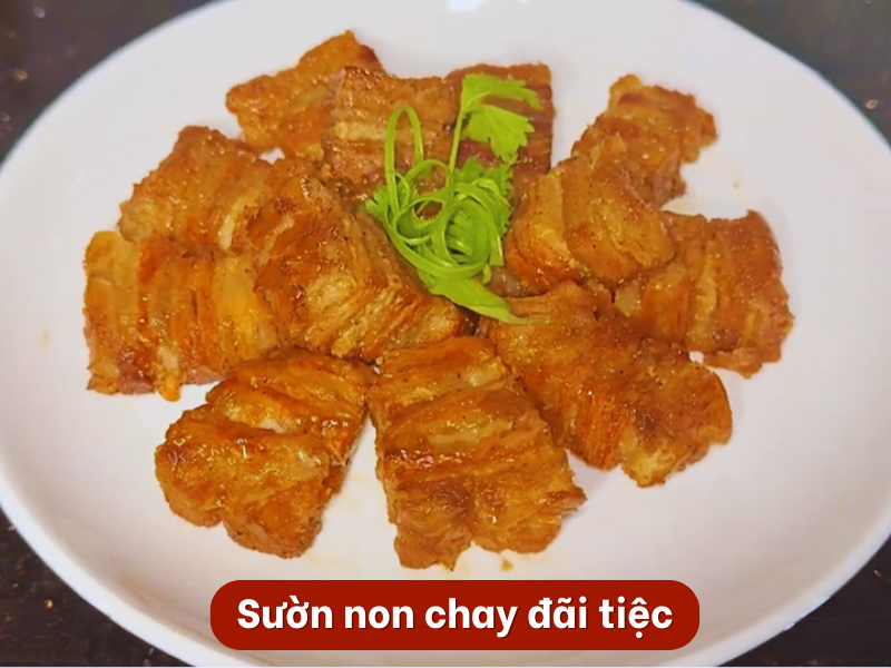 Cach-lam-heo-quay-chay-bang-suon-non