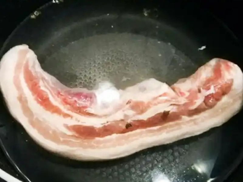 cach-lam-khau-nhuc-cua-nguoi-Hoa-don-gian-tai-nha