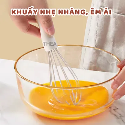 Cây đánh trứng cầm tay, dụng cụ đánh trứng inox tay cầm silicone trắng thanh lịch - THEA