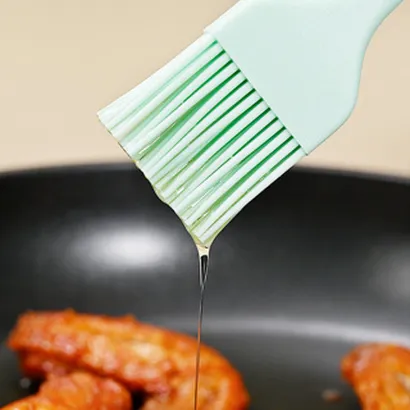 Cọ chổi silicone quét dầu ăn, bơ, gia vị chịu nhiệt cao cấp, quét dầu mỡ nướng BBQ an toàn, vệ sinh dễ dàng - THEA