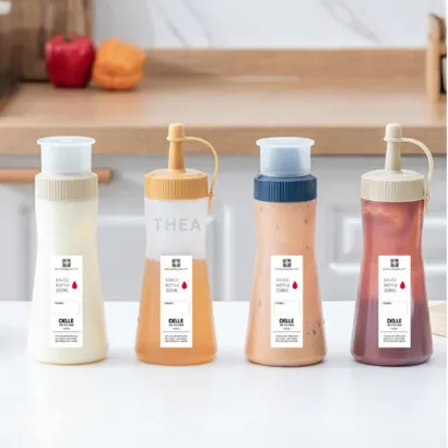 Chai nhựa đựng nước xốt 350ml, bình đựng tương ớt, tương cà, đựng dầu, siro pha chế có vòi 5 lỗ làm salad có nắp đậy chố