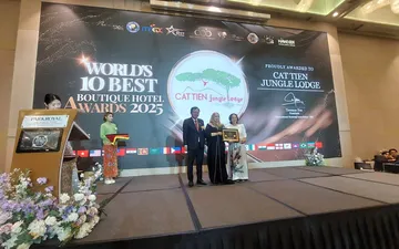 🌿 Cat Tien Jungle Lodge – Đại diện Việt Nam được vinh danh Top 10 Khách sạn Boutique Hàng đầu Thế giới 2025 tại Singapore 🌏