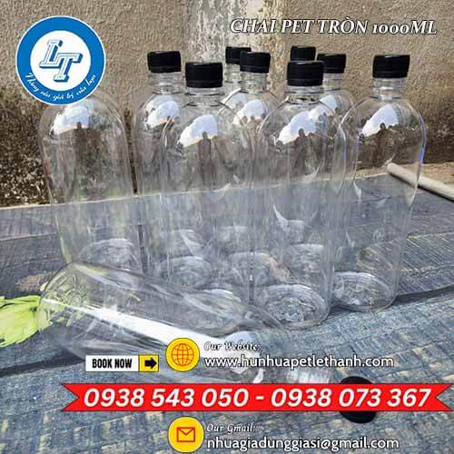 Chai nhựa PET tròn 1000ml nắp đen miệng nhỏ mẫu đẹp 5 Chai nhựa PET tròn 1000ml nắp đen miệng nhỏ mẫu đẹp 5