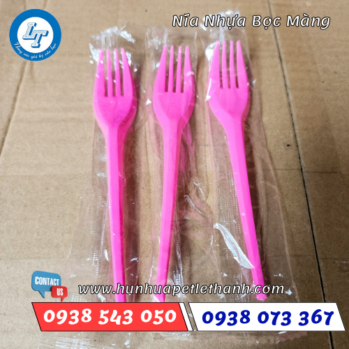 nĩa nhựa bọc màng 3 nĩa nhựa bọc màng 3