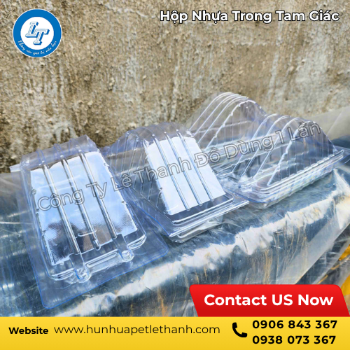 Hộp nhựa trong tam giác đựng sandwich, bánh ngọt giá rẻ 3 Hộp nhựa trong tam giác đựng sandwich, bánh ngọt giá rẻ 3