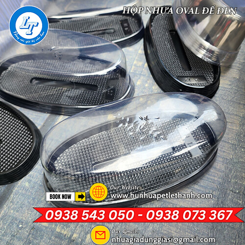 lấy giá sỉ hộp nhựa oval đế đen đựng bánh 6 lấy giá sỉ hộp nhựa oval đế đen đựng bánh 6
