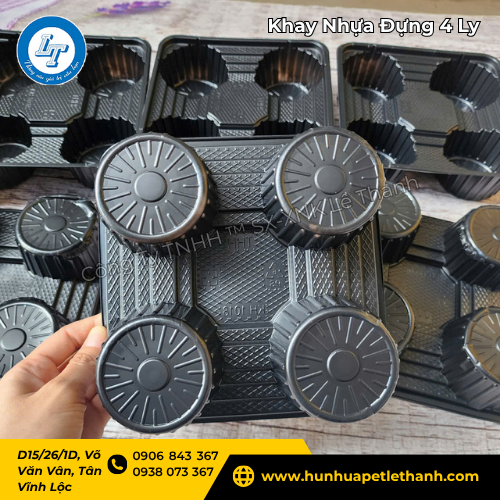 khay nhựa đựng 4 ly trà sữa, cà phê giá sỉ - đặt nhiều càng rẻ 1 khay nhựa đựng 4 ly trà sữa, cà phê giá sỉ - đặt nhiều càng rẻ 1