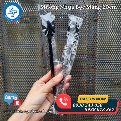 đại lý bỏ sỉ giá rẻ muỗng nhựa bọc màng 20cm màu đen 4 đại lý bỏ sỉ giá rẻ muỗng nhựa bọc màng 20cm màu đen 4