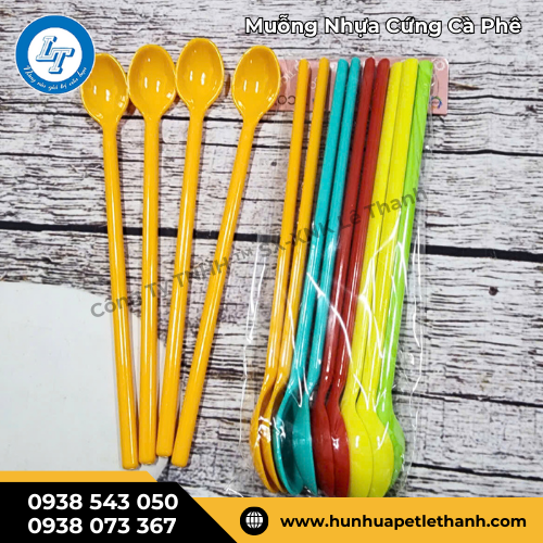 muỗng nhựa cứng quán cà phê nhiều màu, dễ dùng, giá rẻ 4 muỗng nhựa cứng quán cà phê nhiều màu, dễ dùng, giá rẻ 4