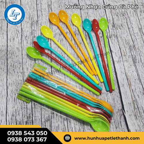 muỗng nhựa cứng quán cà phê nhiều màu, dễ dùng, giá rẻ 1 muỗng nhựa cứng quán cà phê nhiều màu, dễ dùng, giá rẻ 1