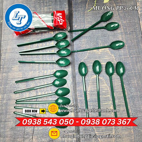 muỗng nhựa màu xanh lá 20cm giá rẻ bịch 50 cái 4 muỗng nhựa màu xanh lá 20cm giá rẻ bịch 50 cái 4