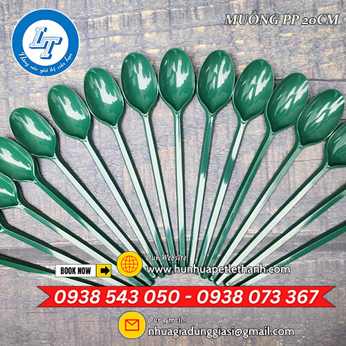 muỗng nhựa màu xanh lá 20cm giá rẻ bịch 50 cái 5 muỗng nhựa màu xanh lá 20cm giá rẻ bịch 50 cái 5