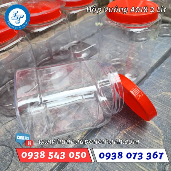HỘP NHỰA VUÔNG A018 2000ML