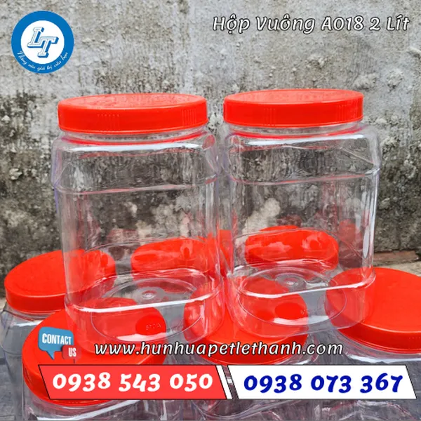 HỘP NHỰA VUÔNG A018 2000ML