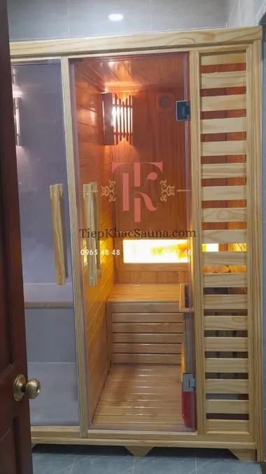 Bộ đôi phòng xông khô và ướt, lắp đặt theo thực tế mặt bằng tại quận 12. Cao 2m, sâu 1m2, ngang tổng 1m73. Sử dụng tối đa 4 người/lần. Hình 3