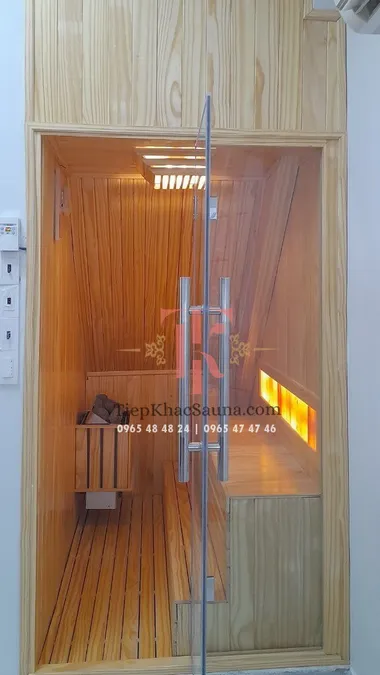 Phòng xông hơi khô dưới gầm cầu thang. Khách hàng tại Q4. HCM. Sử dụng tối đa 4 người/lần_Hình 4