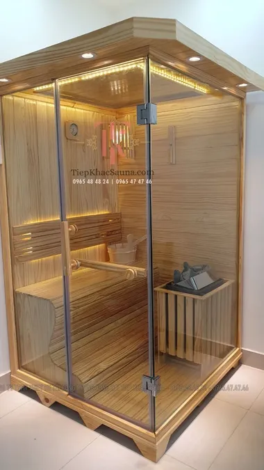 Phòng xông hơi gia đình anh Tuấn tại Thủ Dầu Một, Bình Dương. Cao 2m, ngang 1m2, sâu 1m2. Sử dụng 1-2 người/lần xông. Hình 1