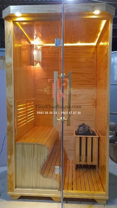Phòng xông hơi gia đình lắp đặt tại Quận 5, HCM. Cao 2m15, ngang 1m2, sâu 1m25. Sử dụng tối đa 2 người/lần. Hình 2