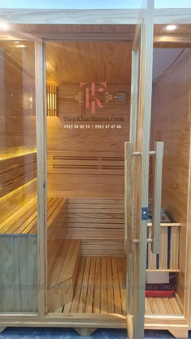 Phòng xông hơi khô lắp đặt tại Long Khánh, Đồng Nai. Cao 2m, ngang 1m4, sâu 1m6. Sử dụng tối đa 5 người xông/lần. Hình 3/4 