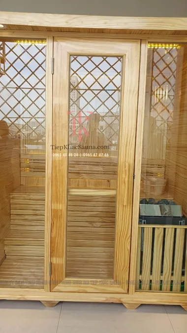 Phòng xông hơi khô lắp đặt tại Phạm Văn Chí, Quận 6, HCM. Cao 2m, ngang 1m7, sâu 1m2. Sử dụng tối đa 4 người/lần xông. Hình 2