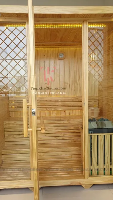 Phòng xông hơi khô lắp đặt tại Phạm Văn Chí, Quận 6, HCM. Cao 2m, ngang 1m7, sâu 1m2. Sử dụng tối đa 4 người/lần xông. Hình 4