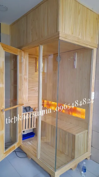 Phòng xông hơi khô lắp đặt tại Thuận An, Bình Dương. Cao 2m, ngang 1m5, sâu 1m1. Sử dụng tối đa 3 người/lần xông. Hình 1