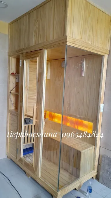 Phòng xông hơi khô lắp đặt tại Thuận An, Bình Dương. Cao 2m, ngang 1m5, sâu 1m1. Sử dụng tối đa 3 người/lần xông. Hình 2