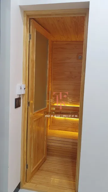 Phòng xông hơi khô thi công theo hiện trạng tại Cần Đước, Long An. Cao 2m35, ngang 1m65, sâu 1m25. Sử dụng tối đa 4 người/lần. Hình 3