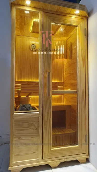 Phòng xông hơi mini lắp đặt gia đình anh Phi, thành phố Tây Ninh. Cao 2m, ngang 1m, sâu 1m. Sử dụng 1 người/lần xông. Hình 2/4