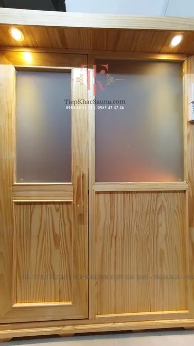 Phòng xông khô đá muối tại Tuyết Ngân Spa, Đoàn Thị Điểm, Phú Nhuận, HCM. Cao 2m, ngang 1m4, sâu 1m6. Sử dụng 4-5 người/lần xông. Hình 1/4 