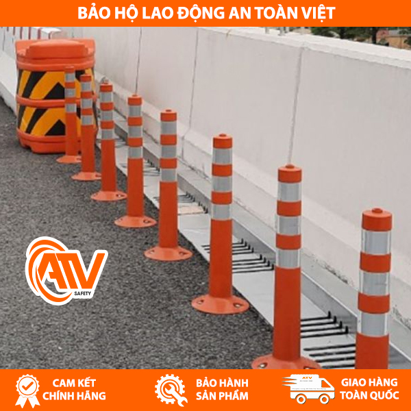 Cọc tiêu giao thông hình trụ có nhiều kích cỡ