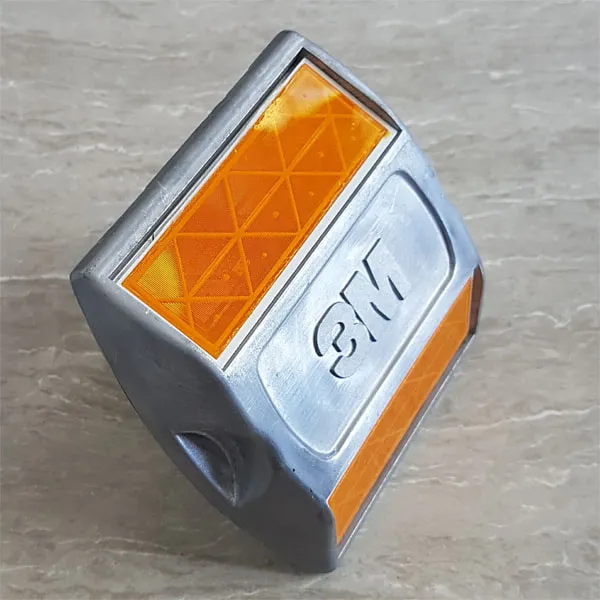 Đinh Phản Quang Lõi Sắt