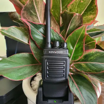 Bồ Đàm Cầm Tay KenWood TK 520 Tiêu Chuẩn IP54 - IP55 Theo Thông Tư 150 BCA