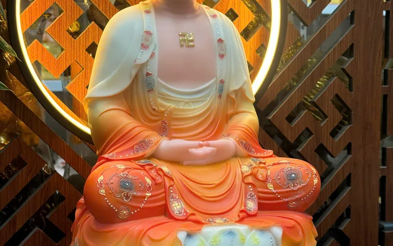 Tượng Phật A Di Đà đế chấm bi