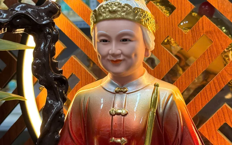 Tượng Bà Cố Hỷ áo cổ tàu Composite