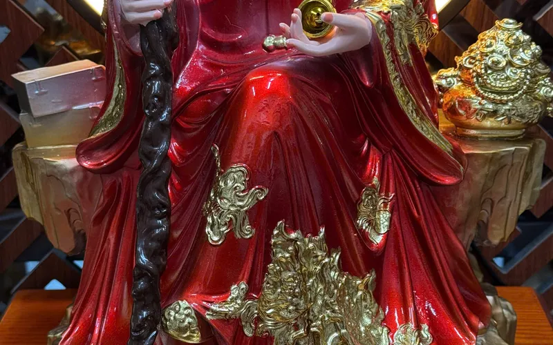 Tượng Bà Cố Hỷ áo cổ tàu Composite