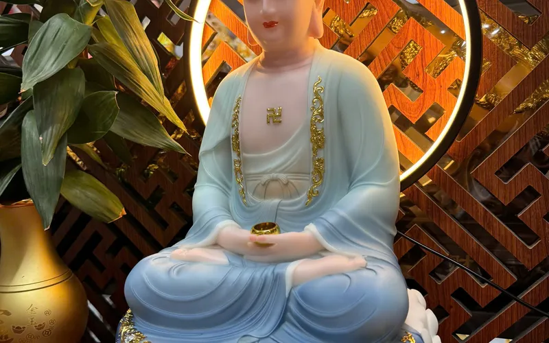 Tượng Phật A Di Đà ngồi đế mây